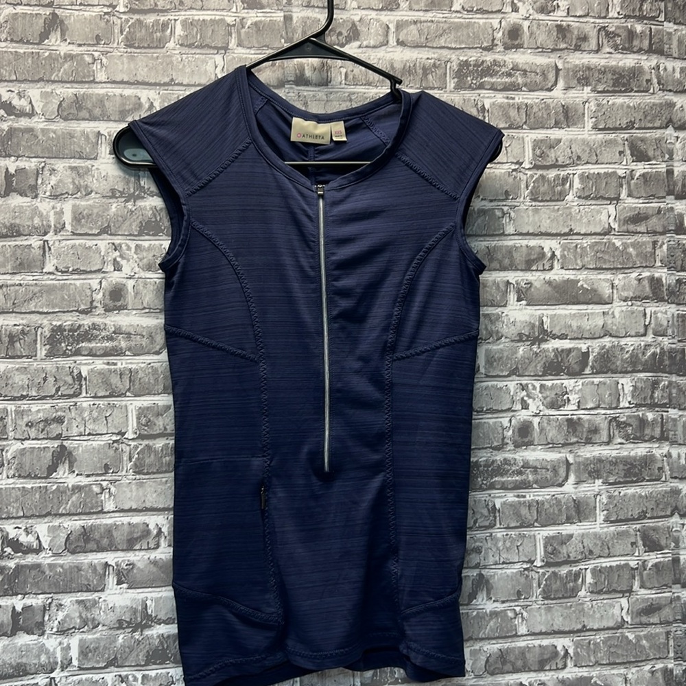 Athleta‎ top - Picture 2 of 10